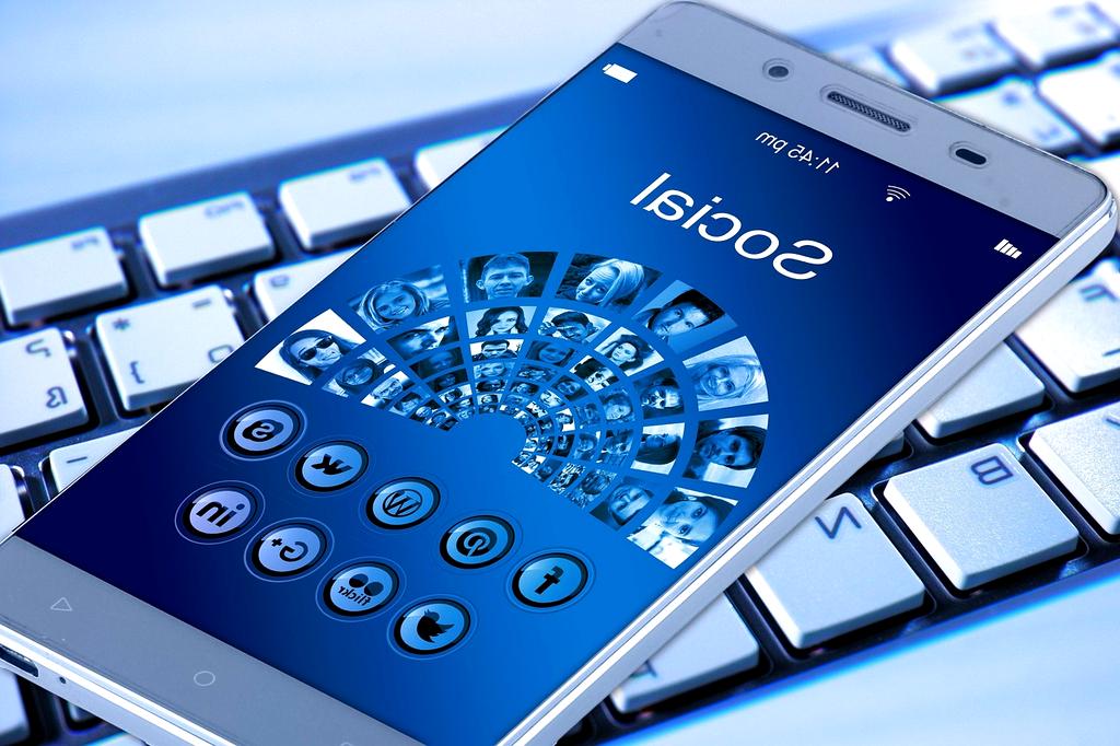 Cluttered desktop screen showing disorganized files and folders scattered everywhere